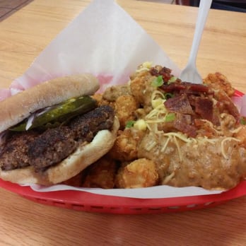Memphis Mojo Cafe - Mojo burger with mojo tots - Cafes Near Me - Bartlett, Tennessee