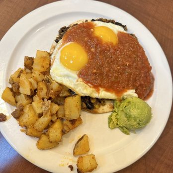 Grumpy's Cafe - Huevos Rancheros - Breakfast & Brunch Near Me - Cleveland, Ohio