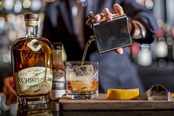 AG, Modern Bar and Steakhouse by null