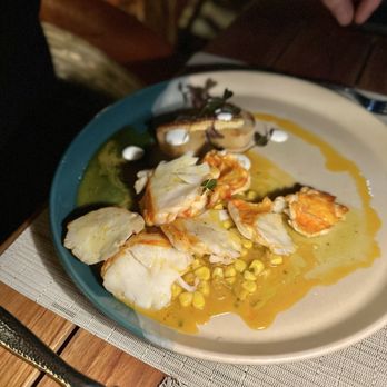 El Farallón - Lobster - Seafood Near Me - Cabo San Lucas, BCS