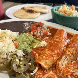 Las Palmas Pupuseria & Carniceria