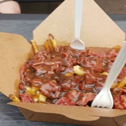 Montreal Steak Poutine, Large Size