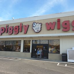 Exterior photo of Piggly Wiggly - Vass, North Carolina Exterior photo of Piggly Wiggly - Vass, North Carolina