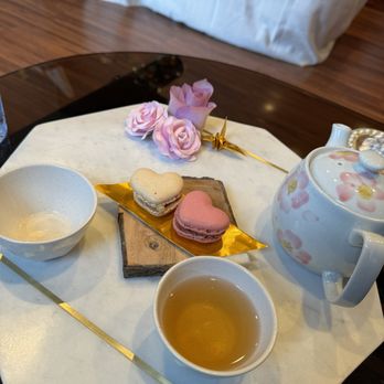 Nuad Royal Thai Spa - Tea - Massage Near Me - Los Angeles, California