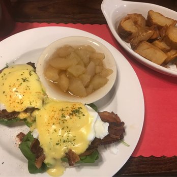 Old Oak Cafe - Blue Ridge Eggs Benedict with fried apples and fried potatoes - American Near Me - Moneta, Virginia Old Oak Cafe - Blue Ridge Eggs Benedict with fried apples and fried potatoes - American Near Me - Moneta, Virginia