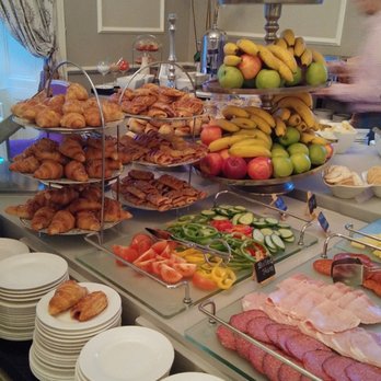Great Southern Hotel Killarney - Breakfast buffet (you also order hot dishes at the table) - Hotels Near Me - Killarney, Kentucky