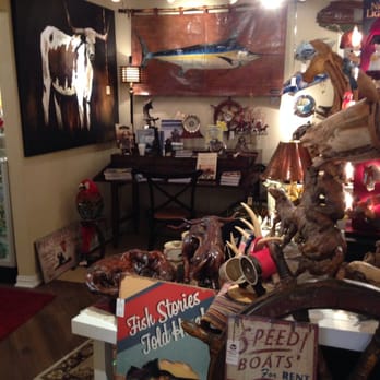 Eagle's Nest Gallery - Inside - Art Galleries Near Me - Kemah, Texas Eagle's Nest Gallery - Inside - Art Galleries Near Me - Kemah, Texas