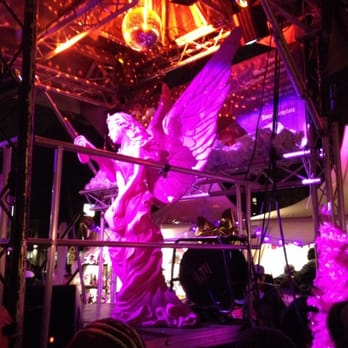 Pink Christmas - Christmas Markets Near Me - Munich, BY