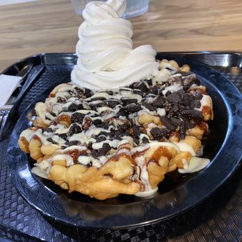 D Spot Dessert - Oreo funnel cake - Desserts Near Me - Markham, Ontario