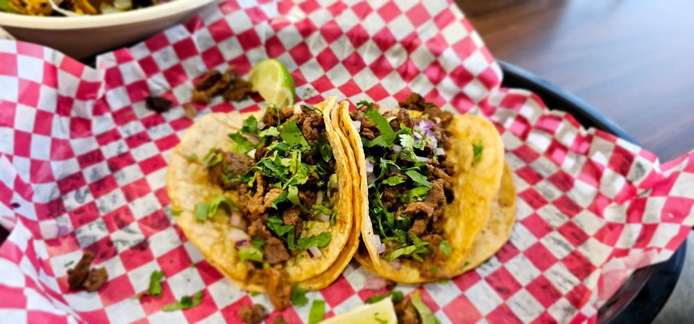 Sabroso Mexican food Logo