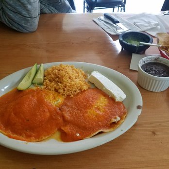 El Gallo Tropical - Huevos Rancheros was very good, came with rice beans and tortilla. Yum! Big size. - Mexican Near Me - Hamilton, New Jersey El Gallo Tropical - Huevos Rancheros was very good, came with rice beans and tortilla. Yum! Big size. - Mexican Near Me - Hamilton, New Jersey