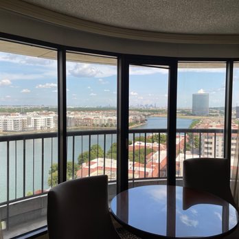 Omni Las Colinas Hotel - Hotels Near Me - Irving, Texas Omni Las Colinas Hotel - Hotels Near Me - Irving, Texas
