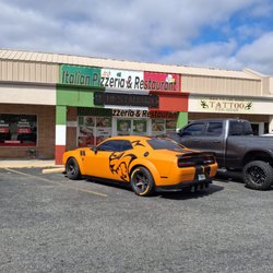 Italian Pizzeria - Outside