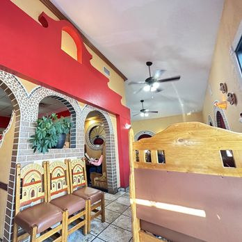 Casa de Oro - Red Oak - The interior of the restaurant - Mexican Near Me - Red Oak, Iowa Casa de Oro - Red Oak - The interior of the restaurant - Mexican Near Me - Red Oak, Iowa