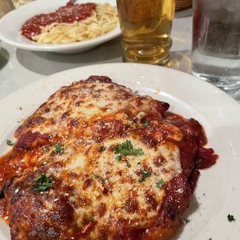 Fratello's - Best chicken parm I ever had $24! I put it on x it's quite famous now - New American Near Me - Avon Lake, Ohio Fratello's - Best chicken parm I ever had $24! I put it on x it's quite famous now - New American Near Me - Avon Lake, Ohio