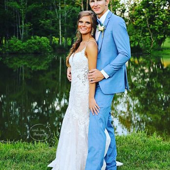 River Pointe Ranch - Venues & Event Spaces Near Me - Carthage, Tennessee River Pointe Ranch - Venues & Event Spaces Near Me - Carthage, Tennessee