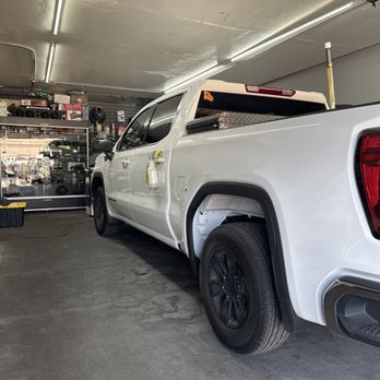 One Stop Window Tint Shop - Auto Glass Services Near Me - Los Angeles, California One Stop Window Tint Shop - Auto Glass Services Near Me - Los Angeles, California