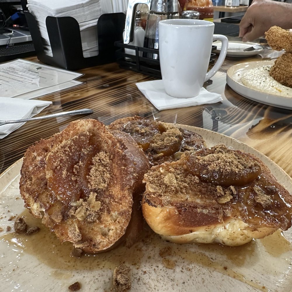 La Fete Cafe - Peach Cobbler Bourbon French Toast - Breakfast & Brunch Near Me - El Paso, Texas La Fete Cafe - Peach Cobbler Bourbon French Toast - Breakfast & Brunch Near Me - El Paso, Texas