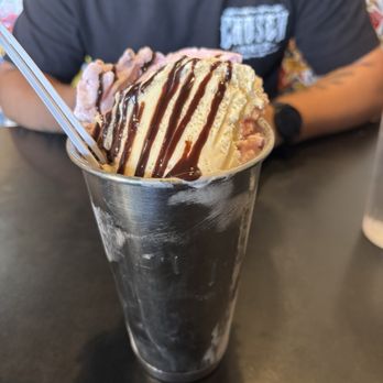 Hodad's - NEO SHAKE - Burgers Near Me - San Diego, California Hodad's - NEO SHAKE - Burgers Near Me - San Diego, California