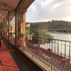 Restaurant Rheinblick - Schöne Restaurant Aussicht.