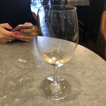 Browne Family Vineyards - Tasty pours - Wine Bars Near Me - Seattle, Washington