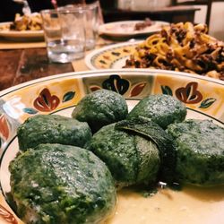 Vinandro Vineria - "Naked" ravioli with spinach and ricotta and sage butter sauce, tagliatelle with deer ragu