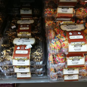 Montreal Kosher Bakery - a display of a variety of sweets - Bakeries Near Me - Montreal, Quebec Montreal Kosher Bakery - a display of a variety of sweets - Bakeries Near Me - Montreal, Quebec