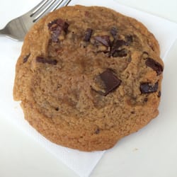 Habitat Café - Double chocolate chip cookie