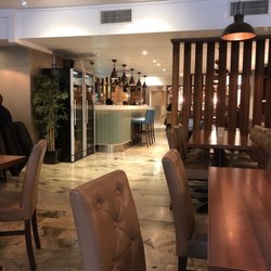 Rose Garden - The bar