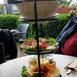Plentz - Frühstücksetagère / Breakfast for two