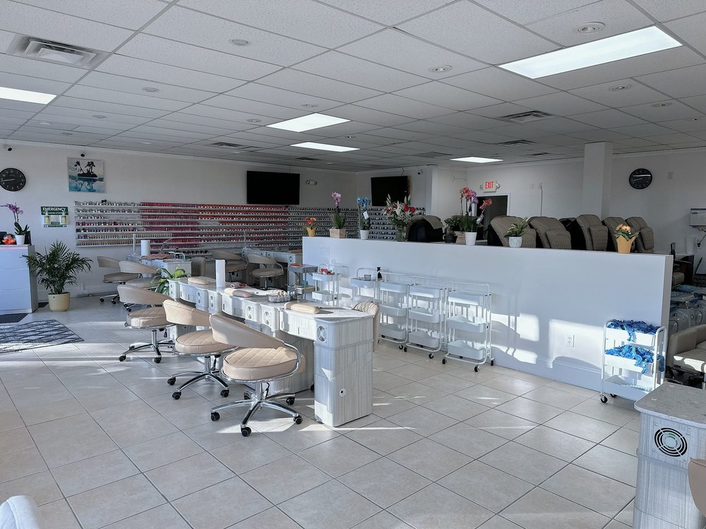 88 NAILS & SPA Updated September 2024 20 Photos 7 Harold Dr