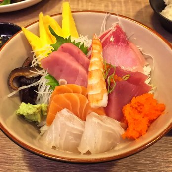 Aki Sushi - CHIRASHI BOWL - Sushi Bars Near Me - Kennewick, Washington