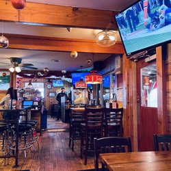 Cozzie's Tavern & Grill - Back dining & pull tabs
