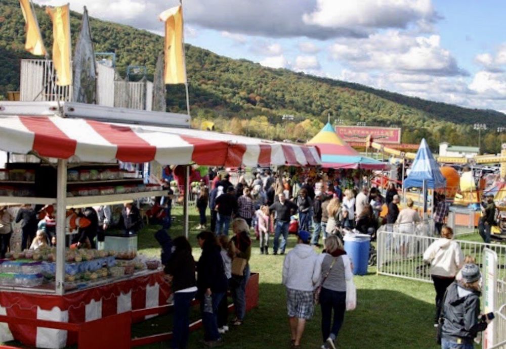 La Fayette Apple Festival Logo