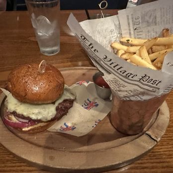 Gordon Ramsay Burger Las Vegas - Waygu burger - Burgers Near Me - Las Vegas, Nevada Gordon Ramsay Burger Las Vegas - Waygu burger - Burgers Near Me - Las Vegas, Nevada