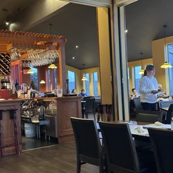 Lord Bennett's Restaurant - Great vibe