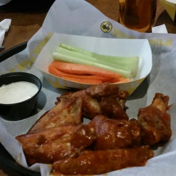 Buffalo Wild Wings - Hot barbeque sauce. Yeah! - American Near Me - Danvers, Massachusetts