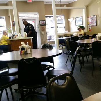 Music Man's BBQ - Where the local Sheriff's Department eats - Barbeque Near Me - Moncks Corner, South Carolina