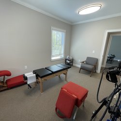 Flex Chiropractic - Adjusting