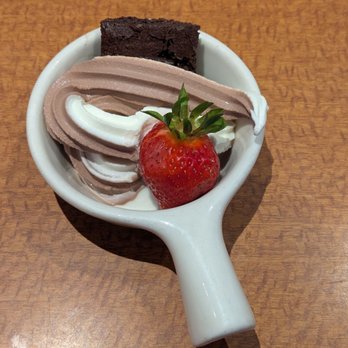 Sizzler - Dessert is brownie, soft serve ice cream and a fresh strawberry. Yum! Perfect ending to a perfect meal. - Seafood Near Me - Oceanside, California