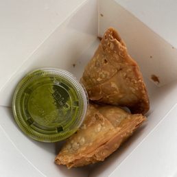 Samosas Samosas