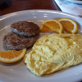 Cracker Barrel Old Country Store - Breakfast & Brunch Near Me - Abingdon, Virginia