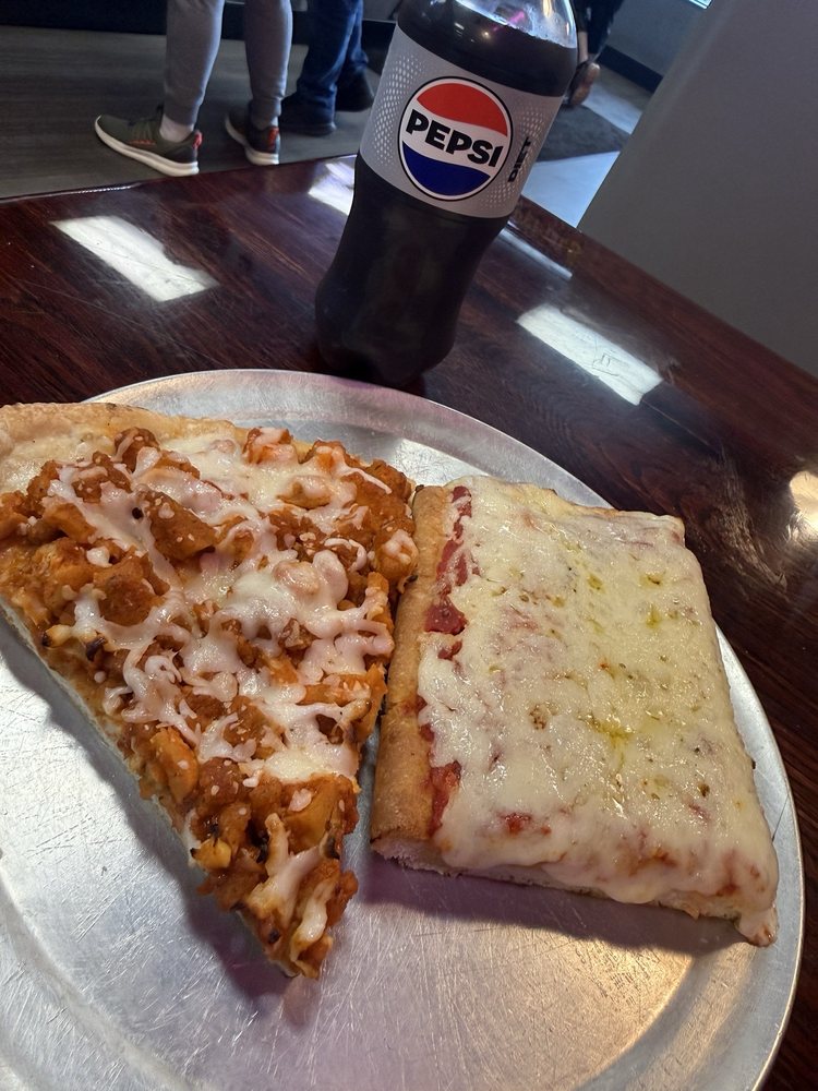 Brother Bruno's Pizzeria & Restaurant Logo