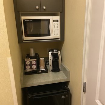 Plaza Inn and Suites - Coffee station. - Hotels Near Me - Ashland, Oregon