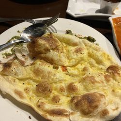 Spice Hut - Garlic naan
