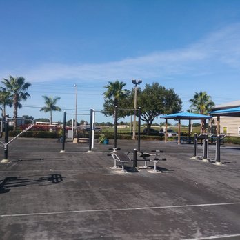 Harbour Cay - outdoor workout area - Apartments Near Me - Largo, Florida