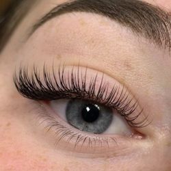 Luxy Lash & Brows - Classic full set