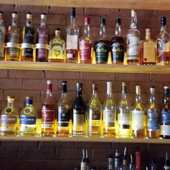 Krust Pizza & Bourbon Bar - Pizza Near Me - Middletown, Connecticut