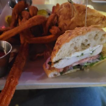 Cask'n Flagon - Foccia grilled chicken sandwich - Sports Bars Near Me - Boston, Massachusetts