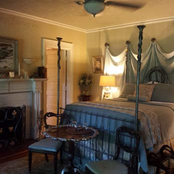 Juniper Hill - Bed & Breakfast Near Me - Trumansburg, New York Juniper Hill - Bed & Breakfast Near Me - Trumansburg, New York